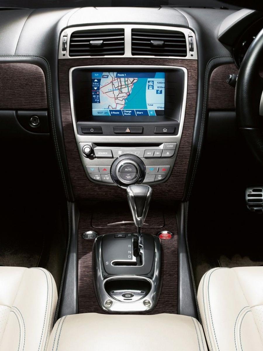  Jaguar XKR Portfolio 2009 года  (фото 11 из 14)